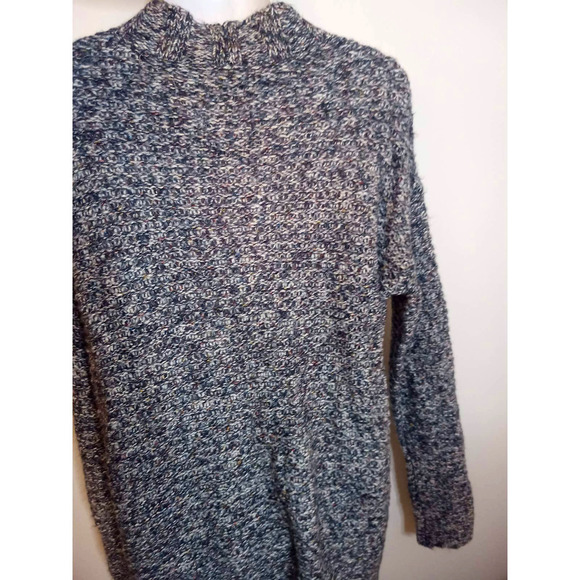 NWT St. John's Bay Size L Grey Crochet Knit Long Sleeve Sweater - Picture 6 of 6